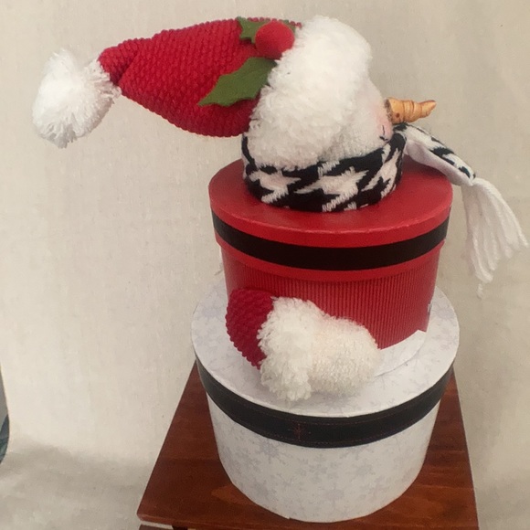 Vintage Celebrate it Christmas plush cookie box - Picture 5 of 8